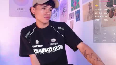 wyatt online show from December 11, 3:58 am