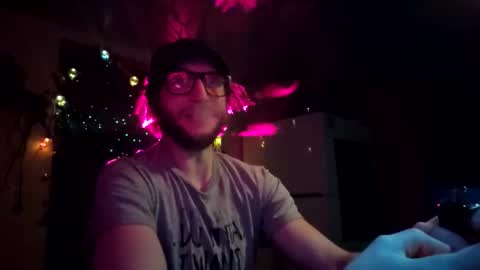 wyiatt online show from March 28, 6:24 am