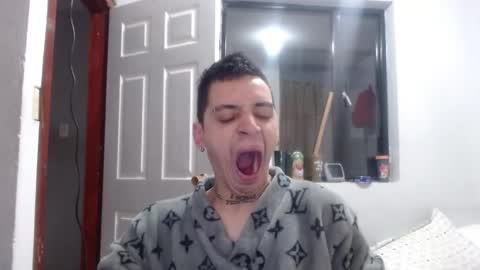 xalejo_max online show from November 4, 11:33 am