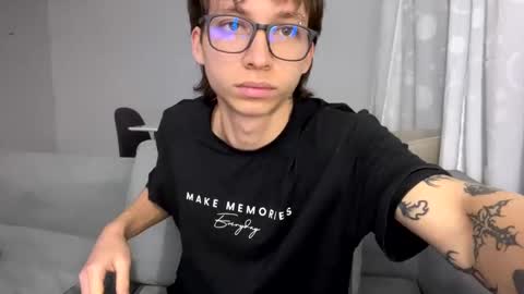 Xam online show from February 25, 5:19 am