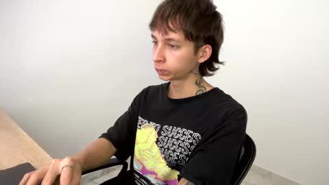 Xam online show from March 4, 8:27 pm