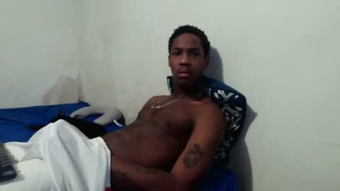 SHIPYBLUNT  INDEPENDENT MODEL online show from June 22, 2:54 pm