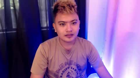 Loyd online show from November 22, 2:11 am