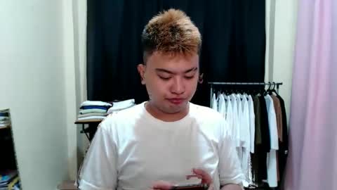 Loyd online show from November 15, 11:45 am