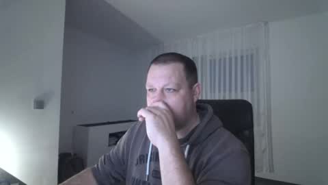 Eddi online show from December 30, 7:04 am