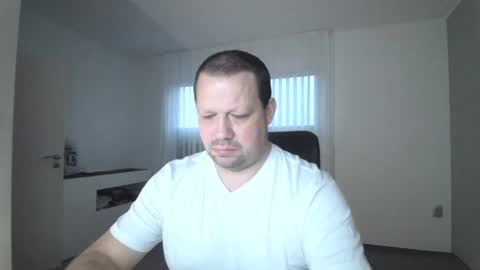 Eddi online show from December 17, 7:29 am