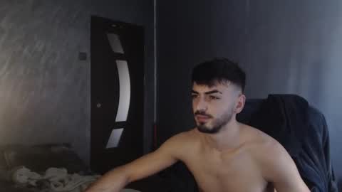 xxxdonpuiuuxxx online show from January 18, 10:17 am