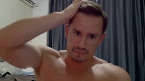 xxxmusclebigcockxxx online show from December 22, 2:28 am