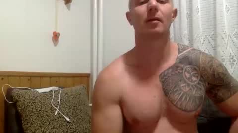 xyloreto80 online show from October 17, 7:07 pm