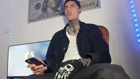 Yan online show from April 18, 4:36 am