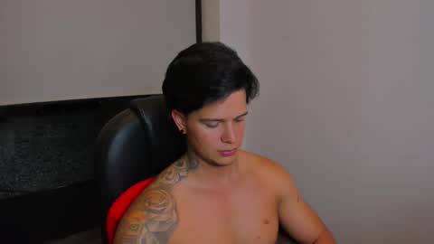 new here online show from December 4, 12:50 am