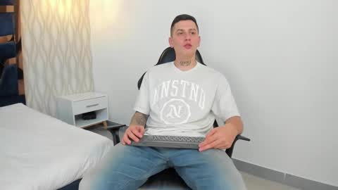 YEIKO ROMERO online show from February 18, 5:44 pm