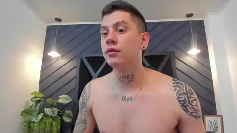 YEIKO ROMERO online show from December 20, 9:32 am