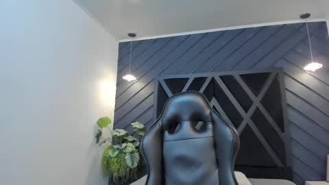 YEIKO ROMERO online show from February 27, 5:36 pm