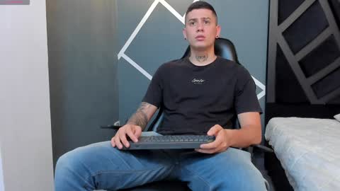 YEIKO ROMERO online show from January 25, 5:19 pm