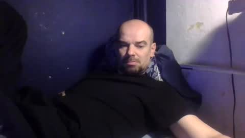 yewloo online show from February 13, 7:21 pm