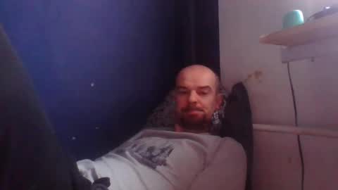 yewloo online show from February 14, 10:28 am