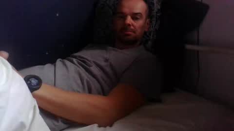 yewloo online show from October 4, 5:56 am