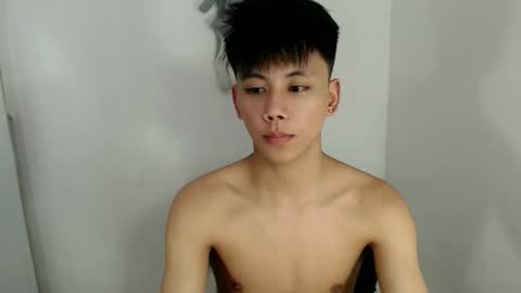 ynotyu online show from March 8, 9:30 pm