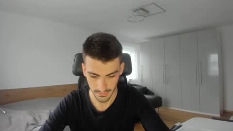 yoda130305 online show from November 9, 2:54 pm