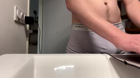 Snapshot of yojojoxxxxx chatting on March 3, 5:23 pm yojojoxxxxx online show from March 3, 5:23 pm