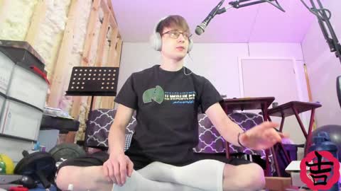 yosh online show from December 6, 5:55 pm