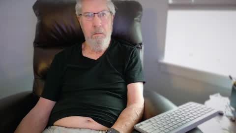 Colorado Guy Straight online show from July 9, 12:42 pm