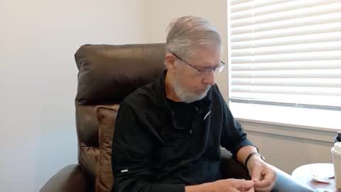 Colorado Guy Straight online show from October 22, 6:10 pm