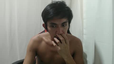 your_guy111 online show from May 6, 3:23 pm