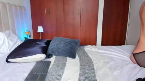 Snapshot of yourboynextdoor1 chatting on October 3, 6:57 pm YOURBOYNEXTDOOR online show from October 3, 6:57 pm