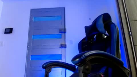 yourfavorite_bigclit online show from June 28, 1:17 pm