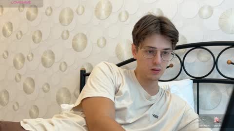 Chris online show from January 9, 7:21 am