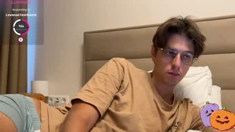 Chris online show from November 1, 7:01 am