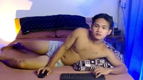 Sam 3 online show from November 12, 5:40 pm