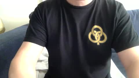 yque online show from January 6, 8:18 pm