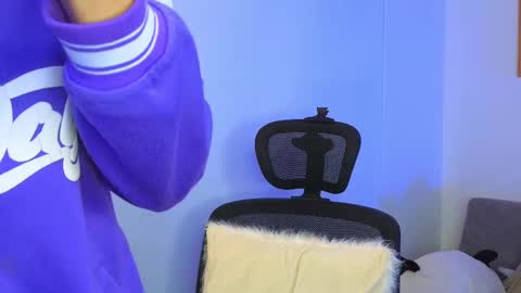 yulian_vasquez online show from October 7, 12:31 pm