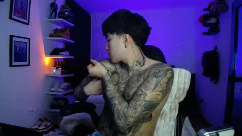 zac_muller1 online show from April 21, 12:46 am