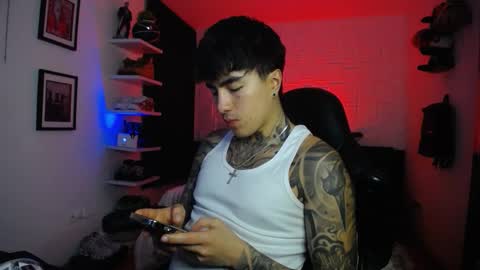 zac_muller1 online show from March 10, 5:24 am