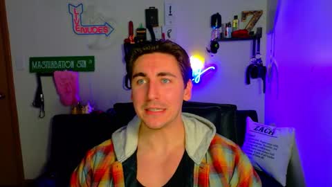 Zach Rhyder online show from February 26, 2:46 am