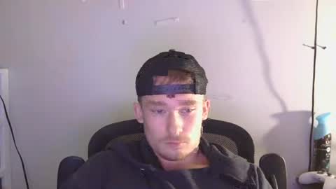 zachmcw25 online show from November 25, 9:11 am