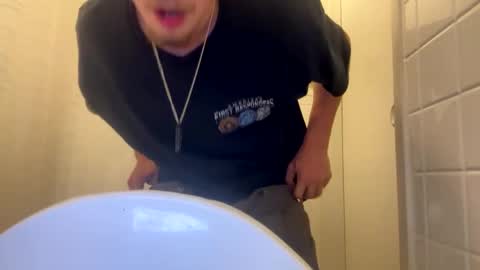 zachmcw25 online show from November 3, 4:27 am