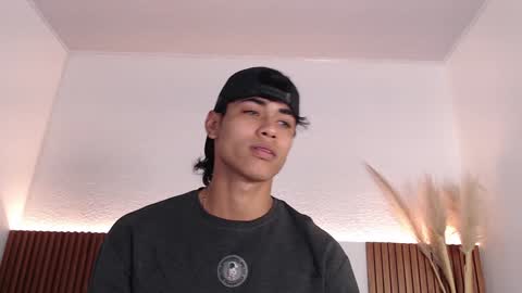 Zander online show from January 14, 2:40 am