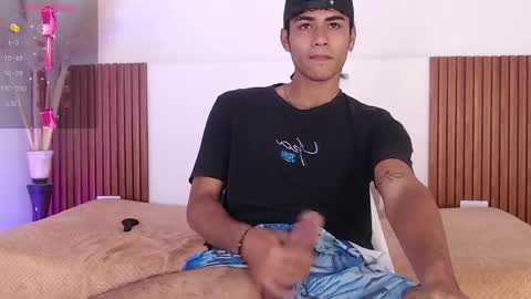 Zander online show from March 11, 2:18 pm