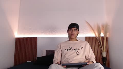 Zander online show from January 17, 1:56 pm