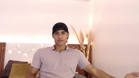 Zander online show from December 31, 1:52 pm