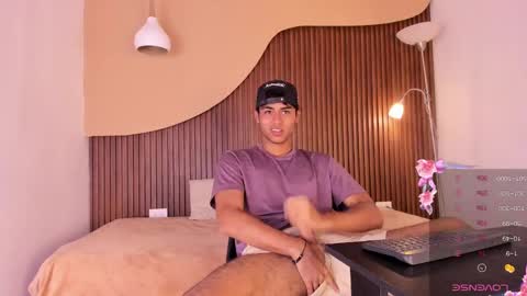 Zander online show from March 8, 2:27 pm