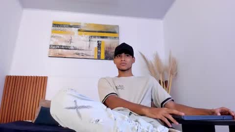 Zander online show from October 3, 1:16 pm