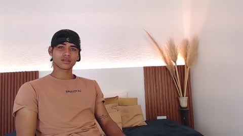 Zander online show from December 6, 2:17 pm