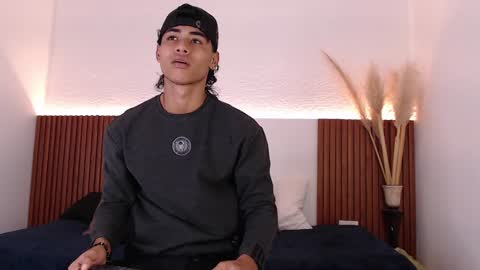 Zander online show from January 19, 1:12 pm