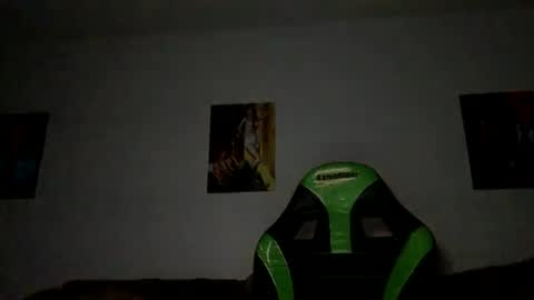 Snapshot of zanewalker chatting on October 21, 1:31 am Zane Walker online show from October 21, 1:31 am